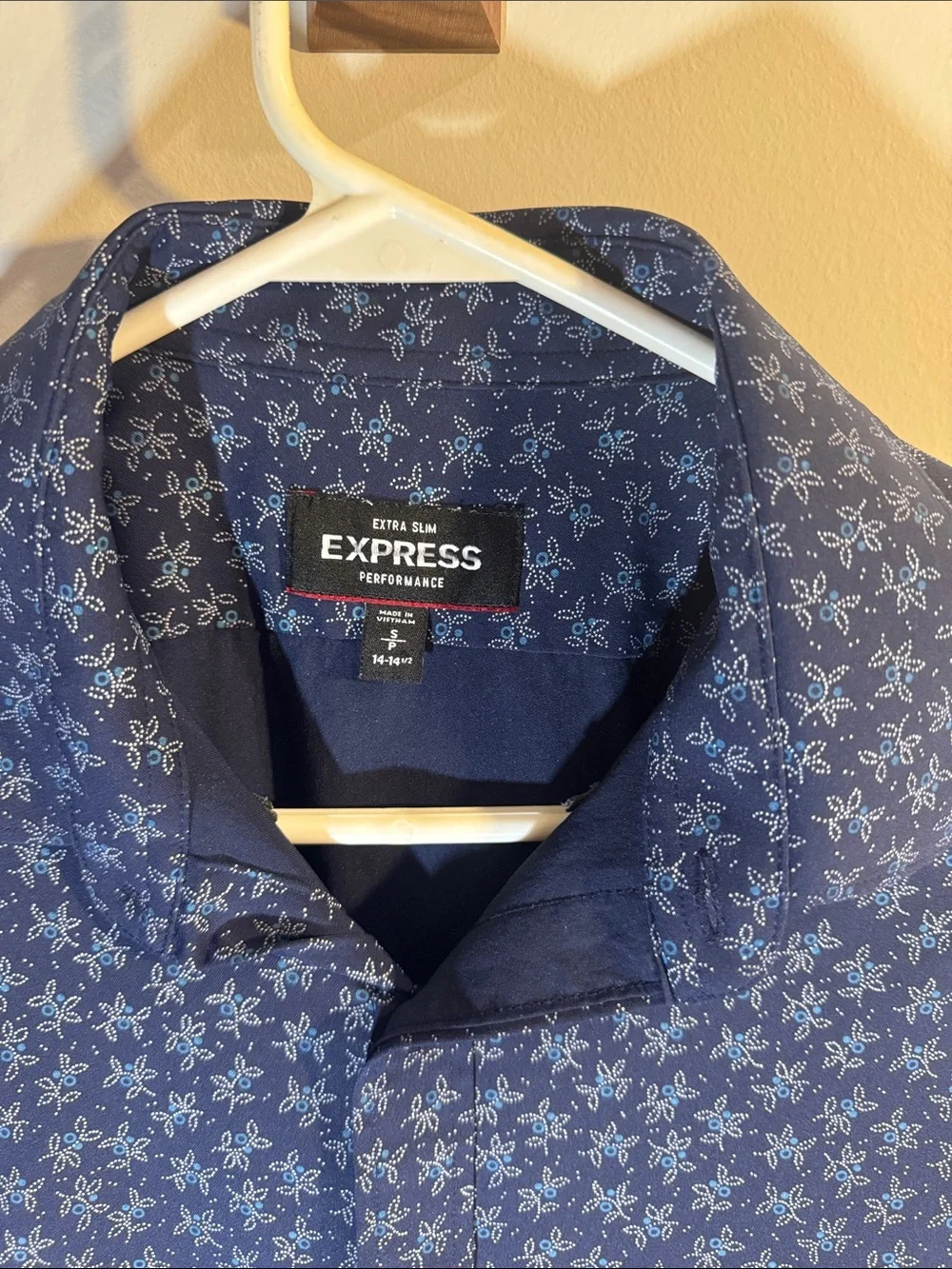 Express Men's Blue Floral-Print Button Down Shirt